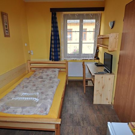 Hotel Na Hradbach Louny Exterior photo
