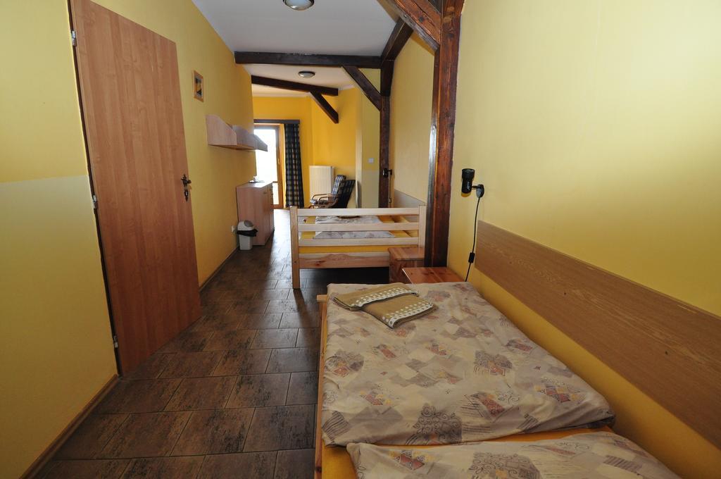 Hotel Na Hradbach Louny Exterior photo