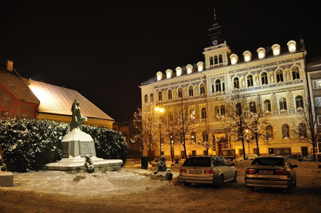 Hotel Na Hradbach Louny Exterior photo