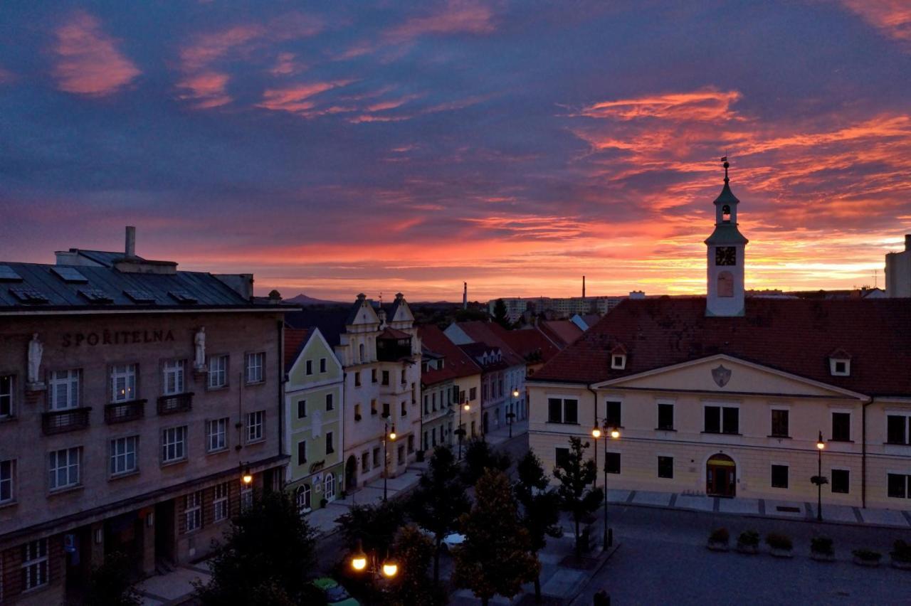 Hotel Na Hradbach Louny Exterior photo